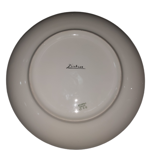 Extra image 3 - Assiette Limoges signée Picasso.