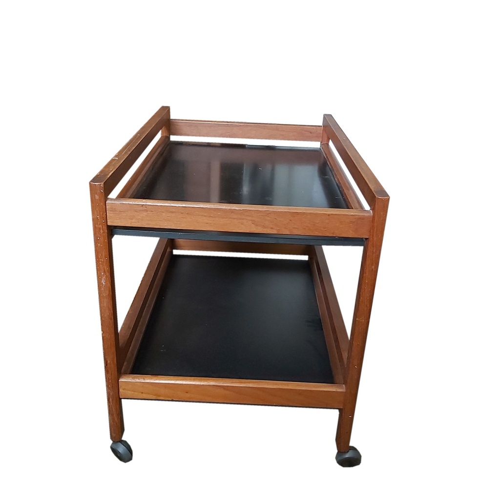 Extra image 2 - Desserte danoise Borge Mogensen pour Frédéricia modèle 5370.