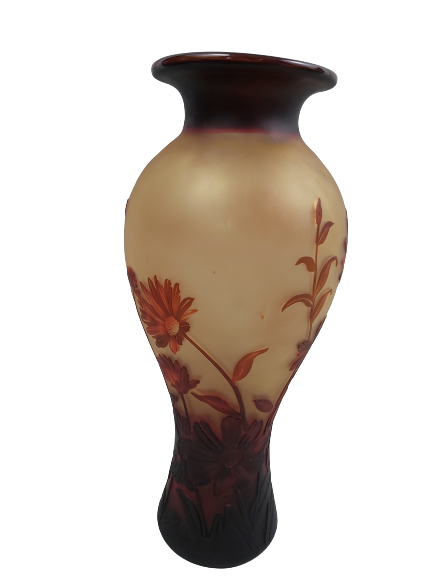 Extra image 4 - Vase type Gallé ambre.