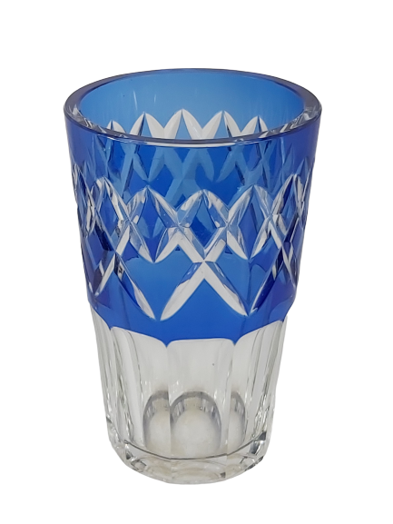 Vase val st-Lambert bleu signé.