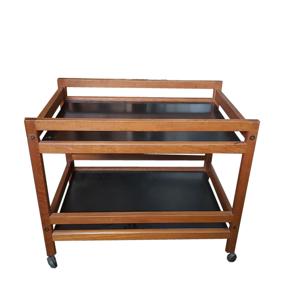 Desserte danoise Borge Mogensen pour Frédéricia modèle 5370.